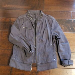 Lightweight gray jacket